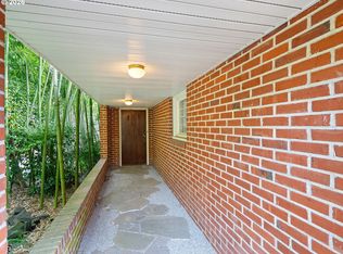 13635 SW Hall Blvd, Tigard, OR