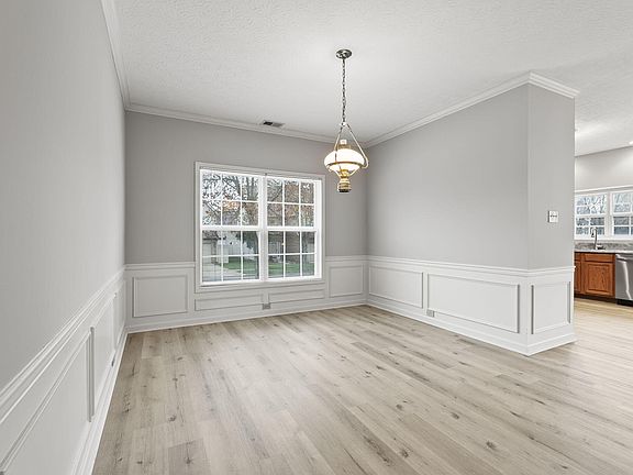 4th image of 2016 Stonewood Ln