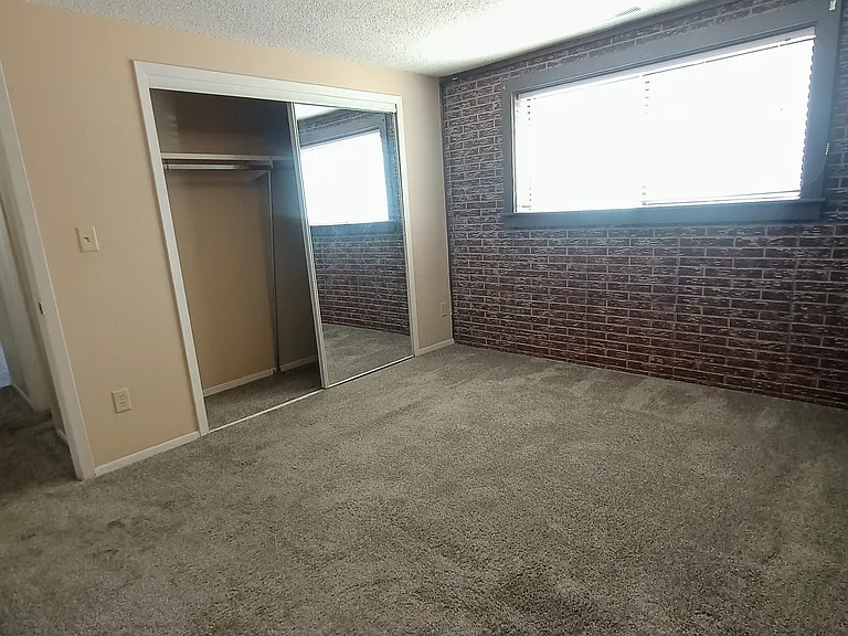 3424 SW Burnett Rd — Photo 9