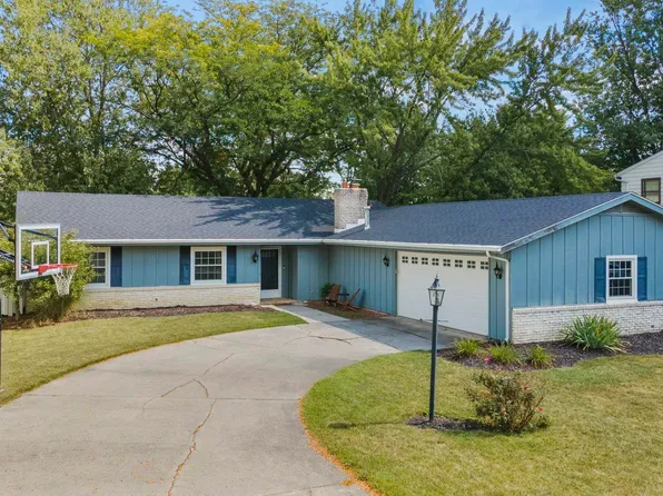 11130 Shalimar Dr, Fort Wayne, IN 46845