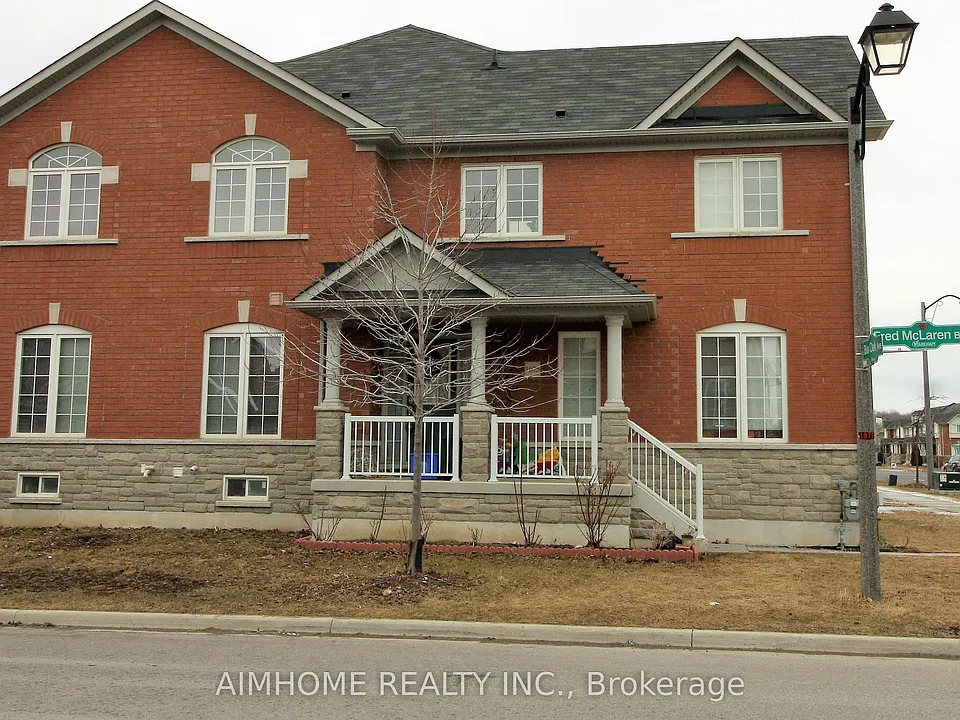 1075 Bur Oak Ave