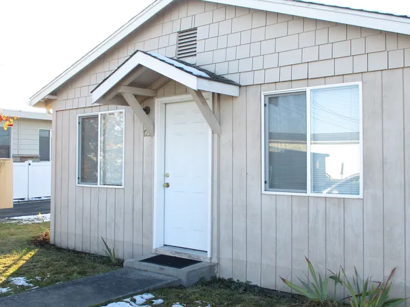 127 N 4th Ave, Sequim, WA 98382