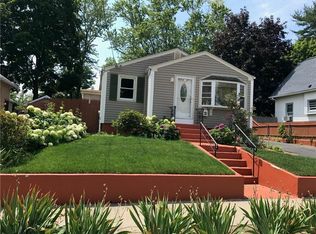 40 Santiago St, Providence, RI 02907