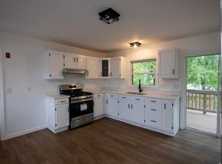 23 Highland St, Townsend, MA 01469