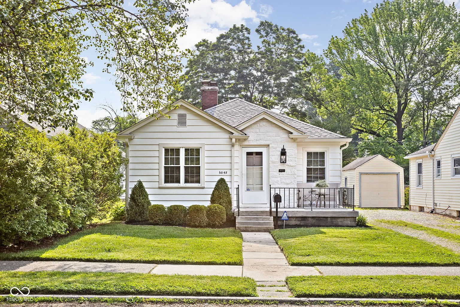 6045 Crittenden Ave photo 1
