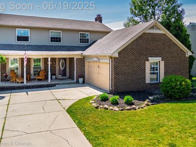 41924 Amberly Dr, Clinton Township, MI, 48038