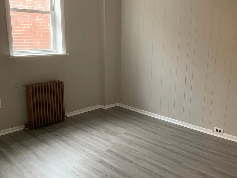 2542 S 8th St #2 — Photo 3