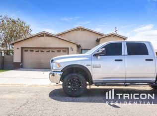 810 S Greenleaf Ln, Avondale, AZ 85323