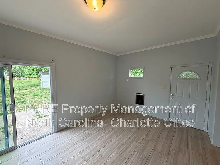 2429 Galloway Rd — Photo 11