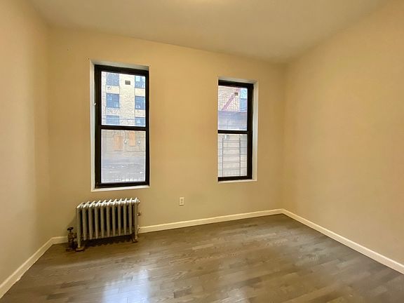 3rd image of 377 Montgomery St APT E9