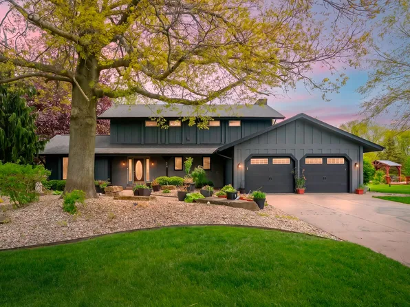 113 Whisperwood Ln, Battle Creek, MI 49015