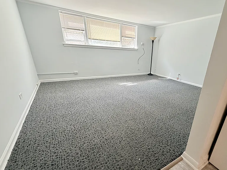 6520 N Richmond St #B — Photo 6