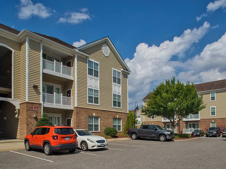 Red Mill Landing Apartment Homes — Photo 27