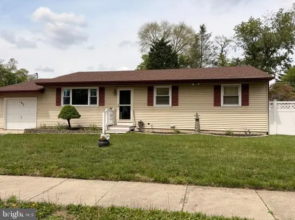 197 Bergen Ave, Thorofare, NJ 08086