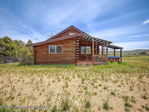 3rd image of 564 County Road 210
