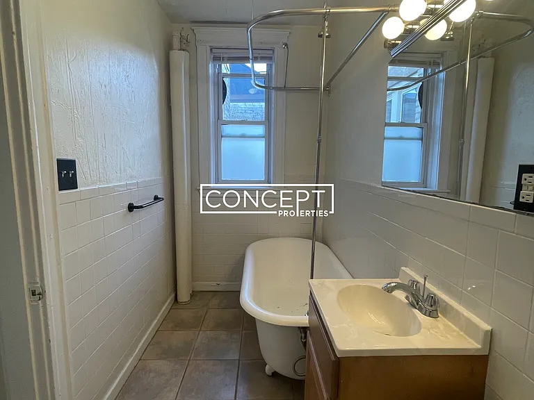 518 Cambridge St #7 — Photo 14