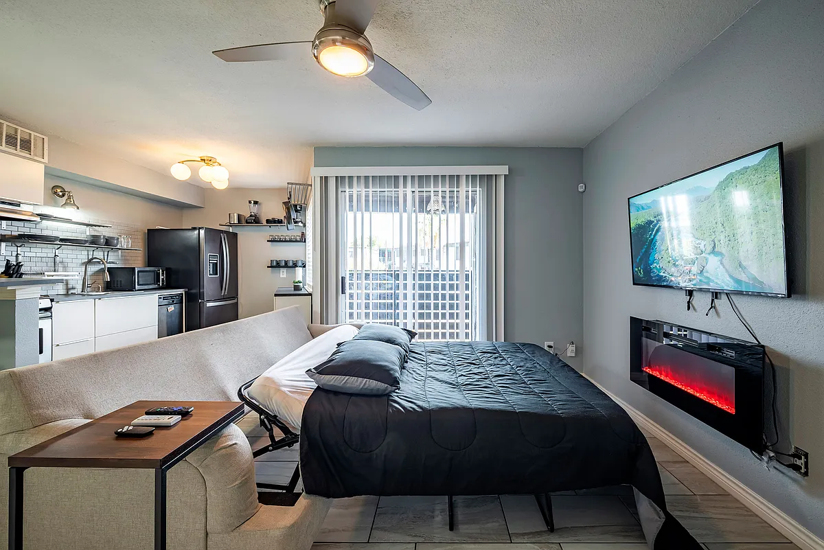 Photo 2 of 13 - 1840 Burton Dr #H-103 - Austin, TX Building Photo - 1840 Burton Dr #H-103
