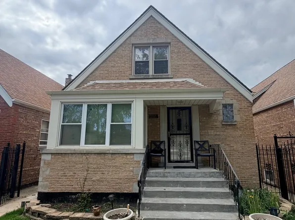 4736 S Campbell Ave, Chicago, IL 60632
