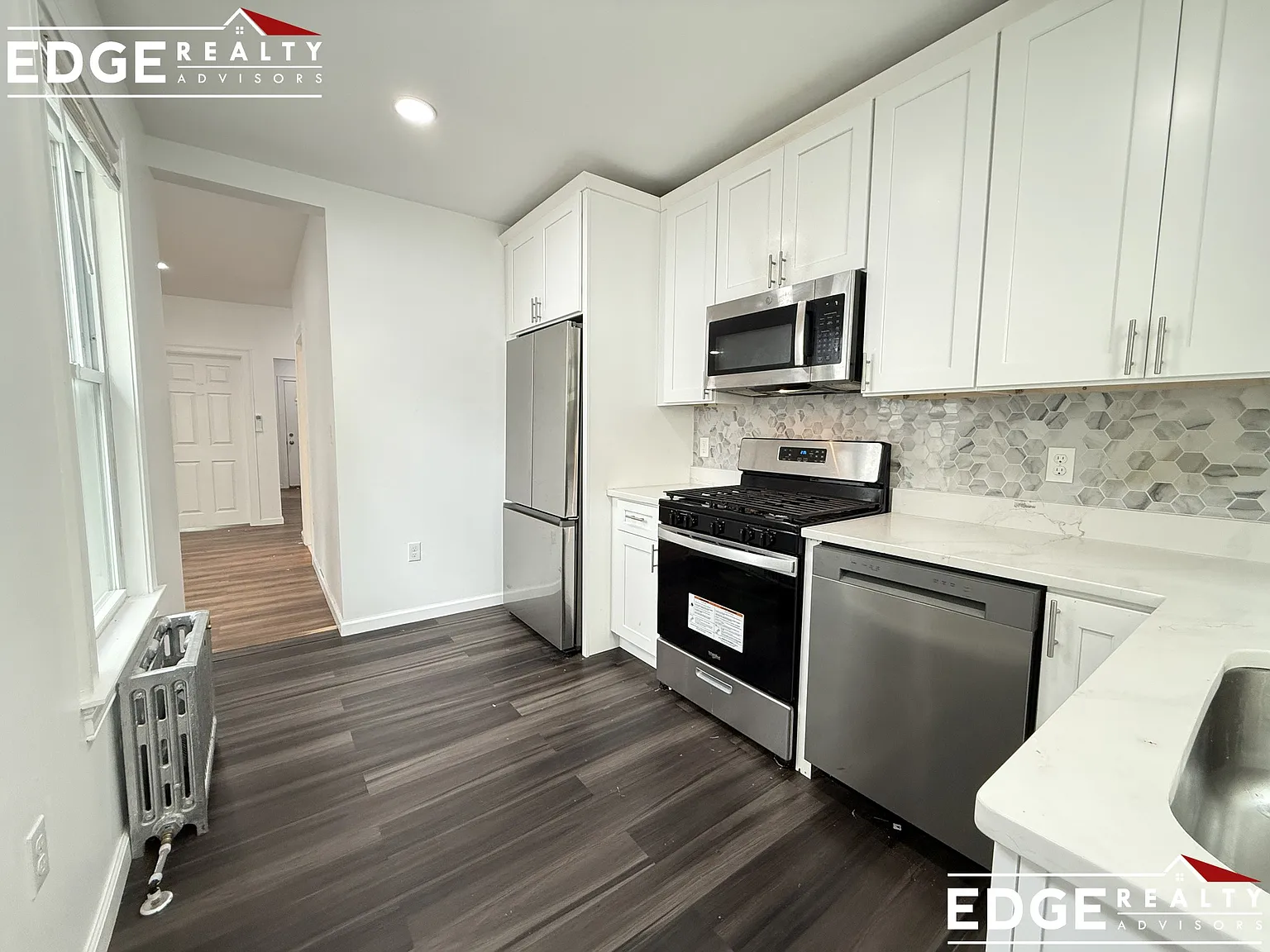 4 bed, 2000 sqft, $3,800 — Photo 2