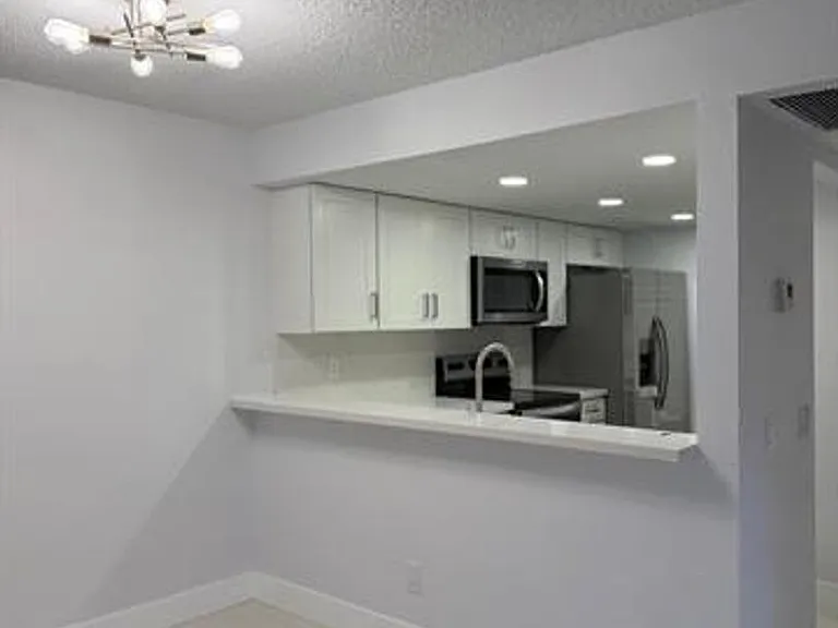 1041 NW 124th Ave #0 — Photo 2