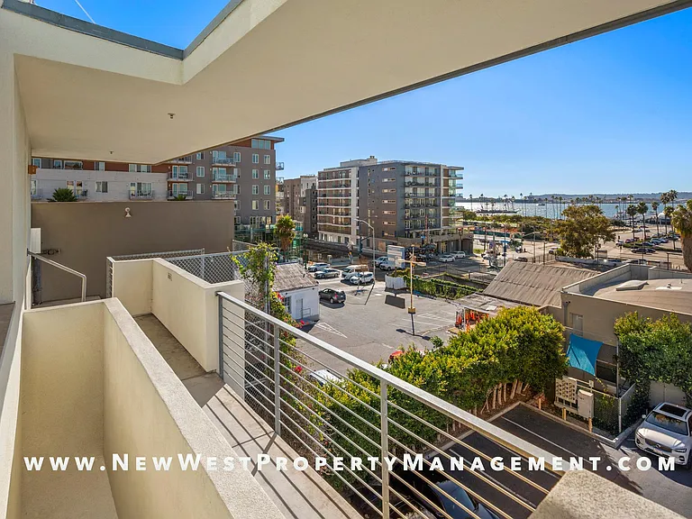 2064 Kettner Blvd #40 — Photo 9