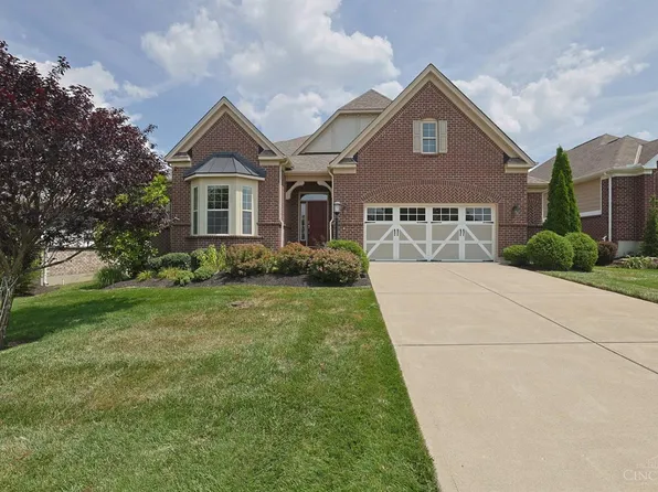 6493 Coach Light Cir, Liberty Township, OH 45011