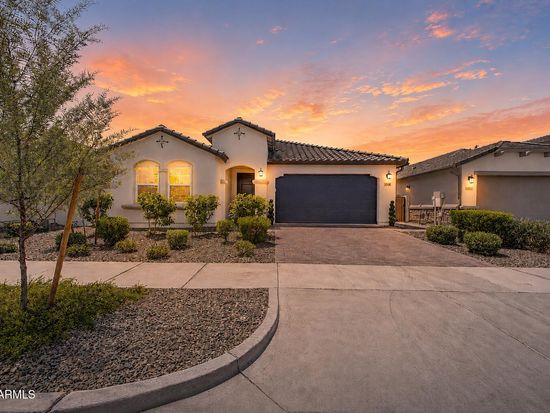 1505 W J WALTZ Way, Apache Junction, AZ 85120