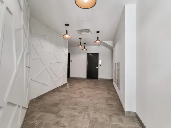 391 Palisade Avenue image 13 of 15