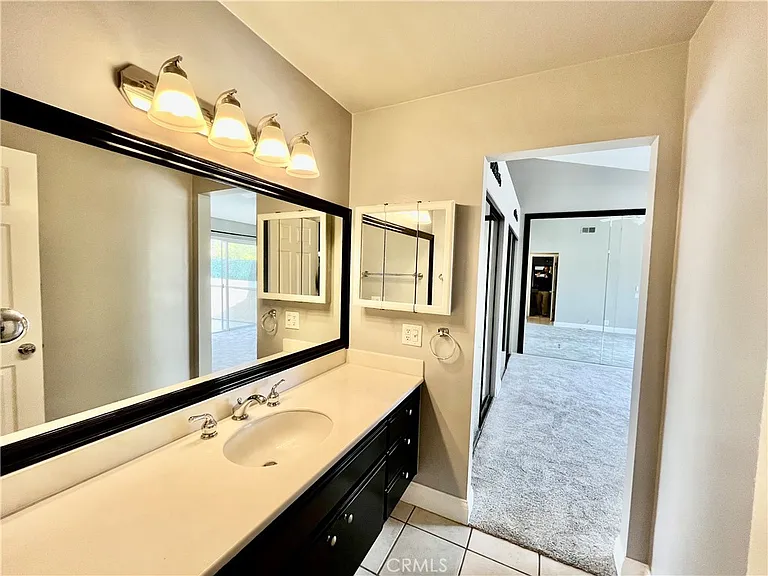 9 Stanford Ct #102 — Photo 10