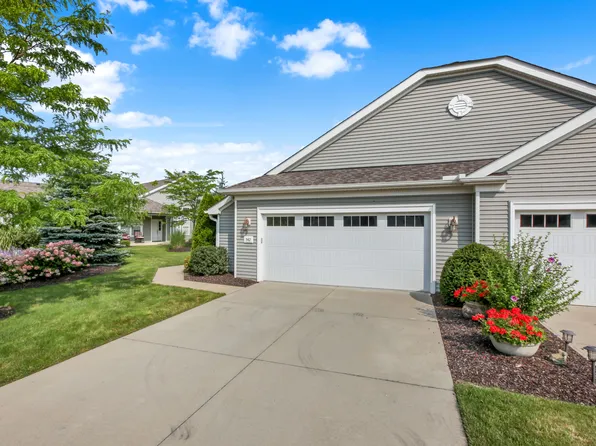 542 Hyannis Port Cir, Avon Lake, OH 44012