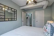 720 & 722 W 37th St — Photo 28