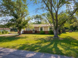 3400 Carole St, Hutchinson, KS 67502
