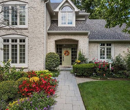2nd image of 8856 Worthington Cir