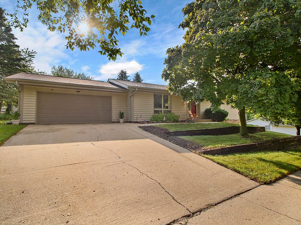 1st image of 901 Burrie Ln