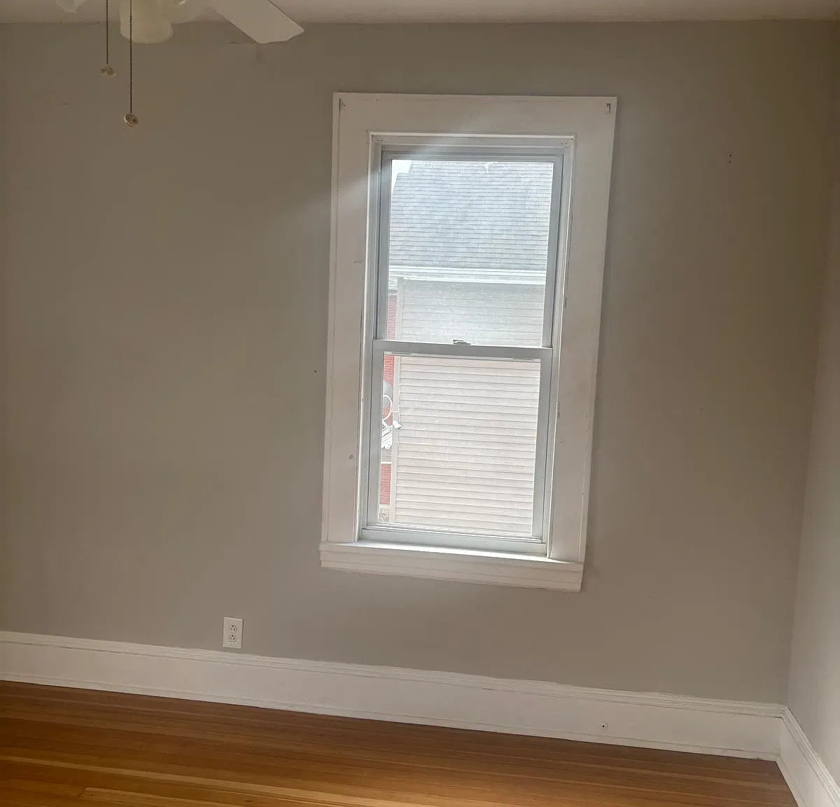 3 bed, 1170 sqft, $2,400 — Photo 3
