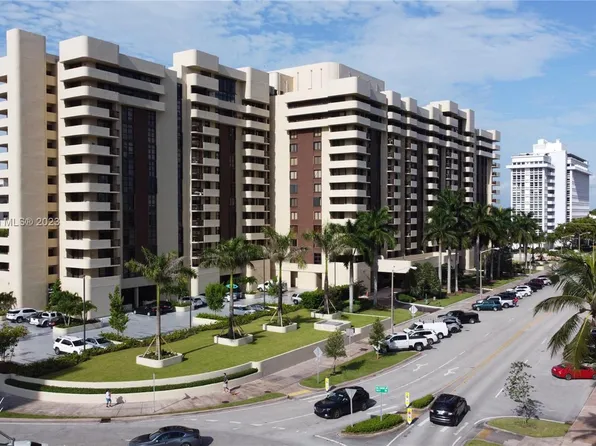 600 Biltmore Way APT 808, Coral Gables, FL 33134