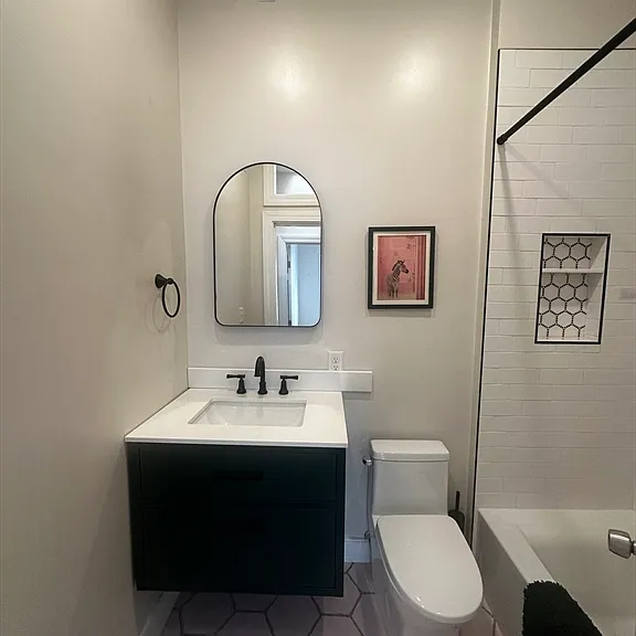 12 Story St #2 — Photo 17
