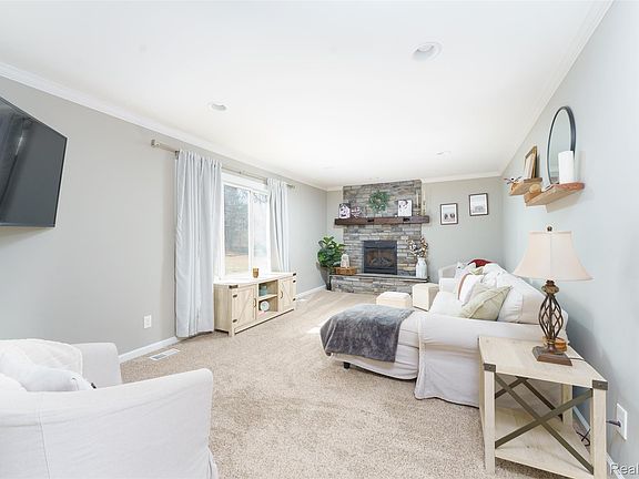 5th image of 5193 Owen Rd