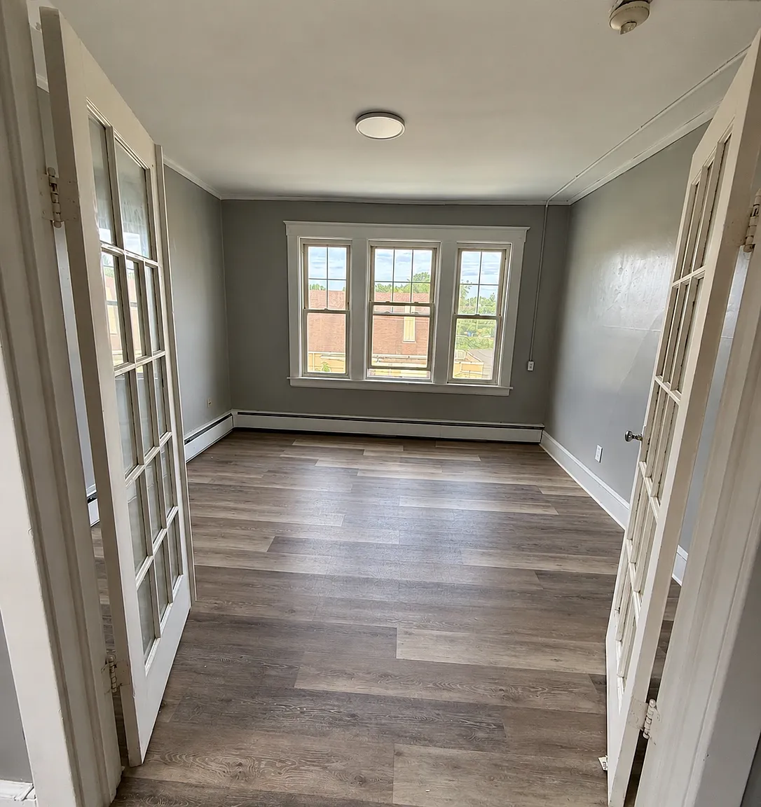 2 bed, $1,695 — Photo 2