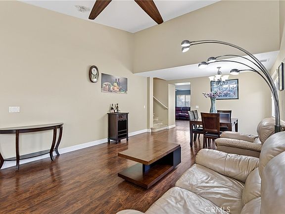 5th image of 441 Kenton Ct