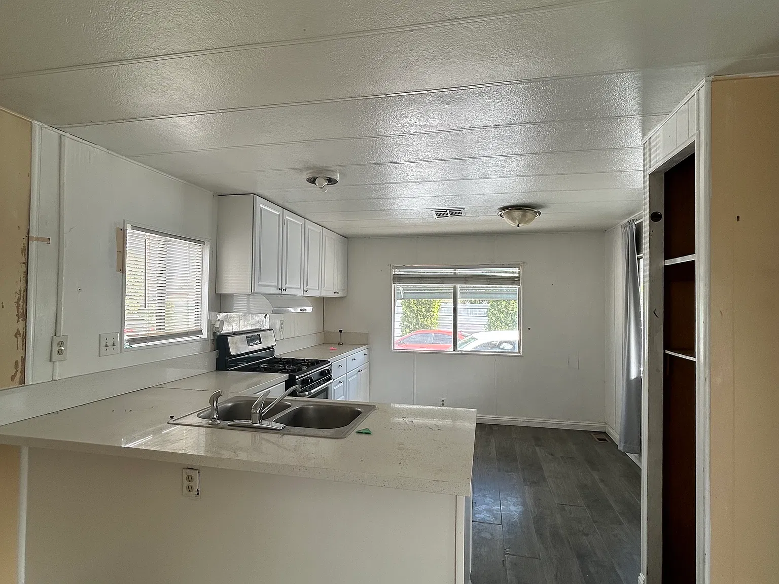 2 bed, $2,000 — Photo 1