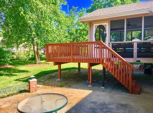 1276 Riverside Dr, Fenton, MO 63026