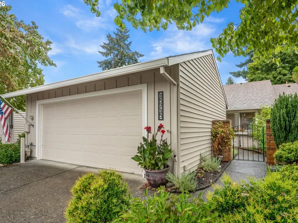 15715 SW Oakhill Ln, Tigard, OR 97224