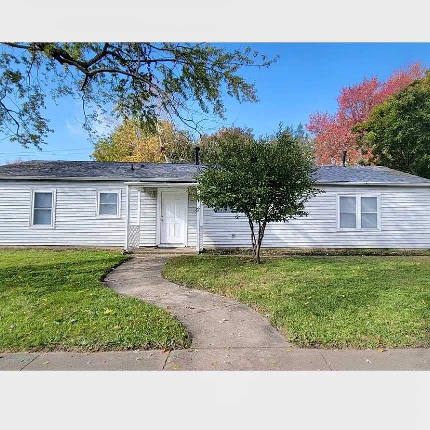 2407 Carrelton Dr photo 1