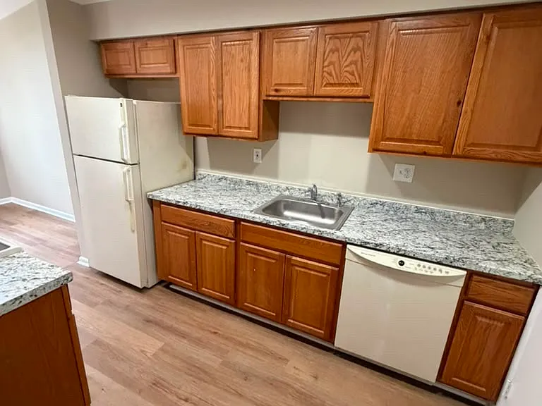 106 Kelly Cv #B — Photo 9