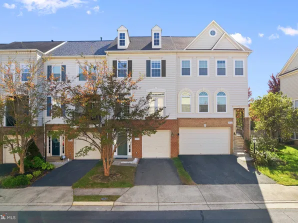 24730 Clock Tower Sq, Aldie, VA 20105