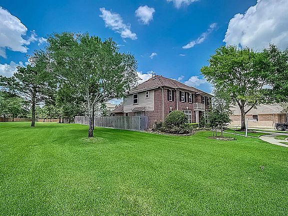 2nd image of 23314 Knight Hollow Ct
