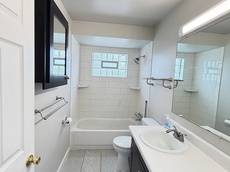 7227 Bramell — Photo 13