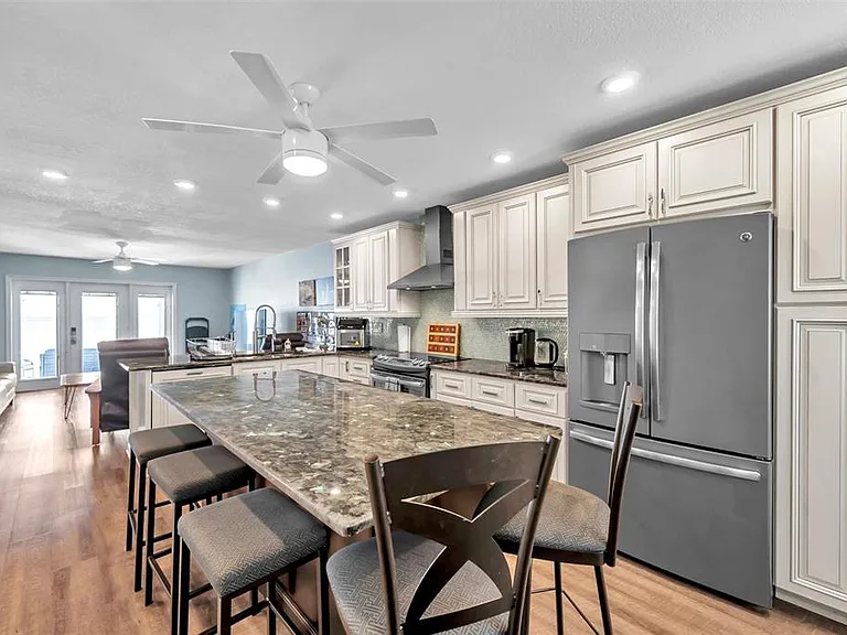 4768 Coquina Key Dr SE — Photo 3