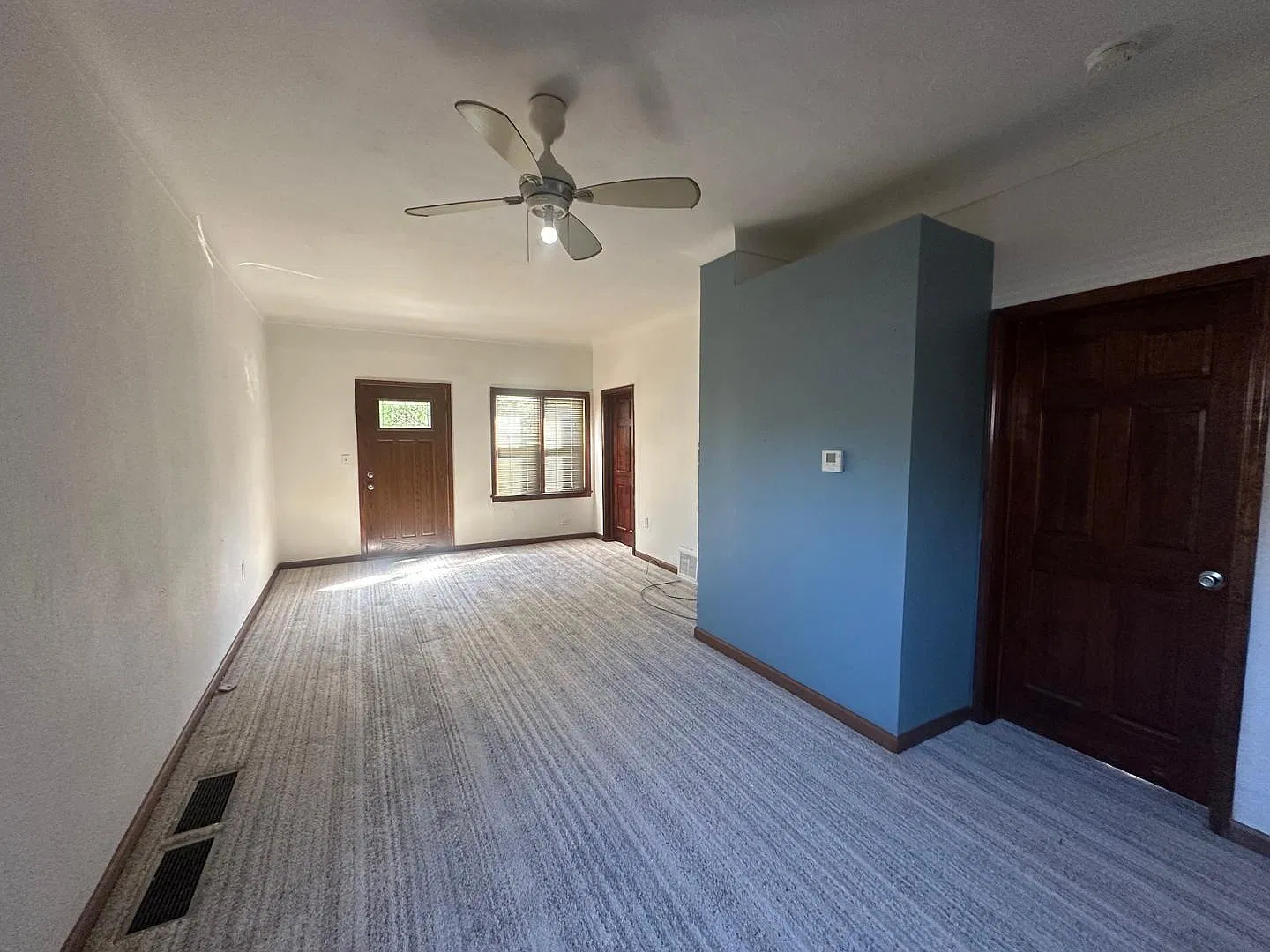 2 bed, 1.0 bath, 1032 sqft, $1,100 — Photo 2